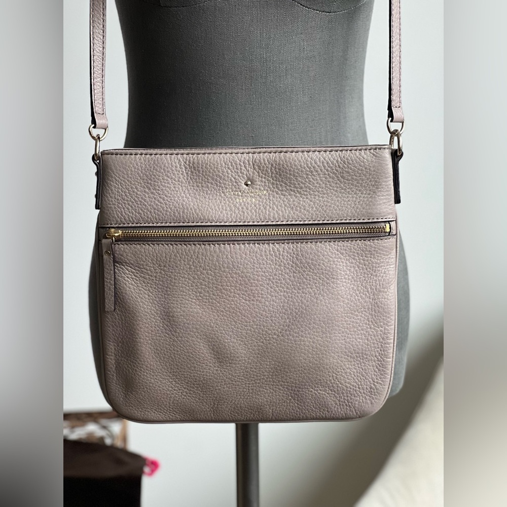 Kate Spade Cobble Hill Ellen Leather Crossbody & Dust Bag EUC - Picture 6 of 13